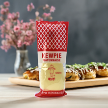 Lade das Bild in den Galerie-Viewer, Mayonnaise fuer Sushi Kewpie 520 ml
