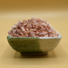 Load image into Gallery viewer, Bonito Flocken Katsuobushi
